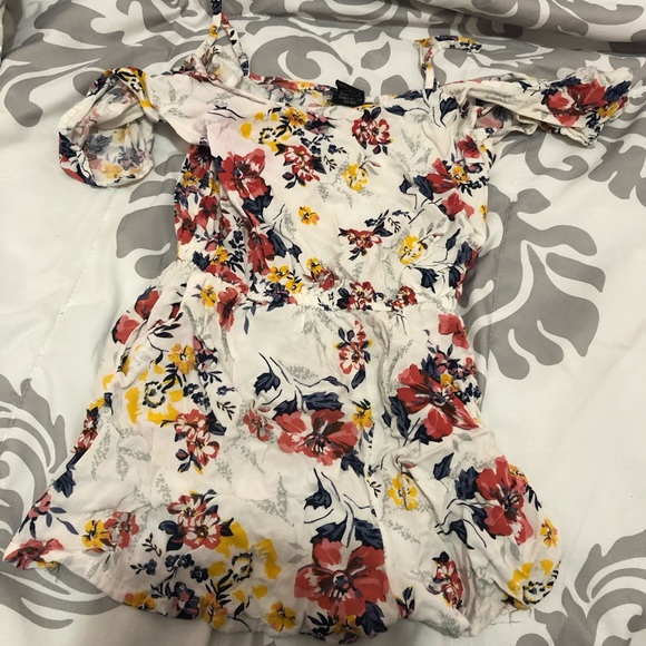 Romper - Picture 1 of 1